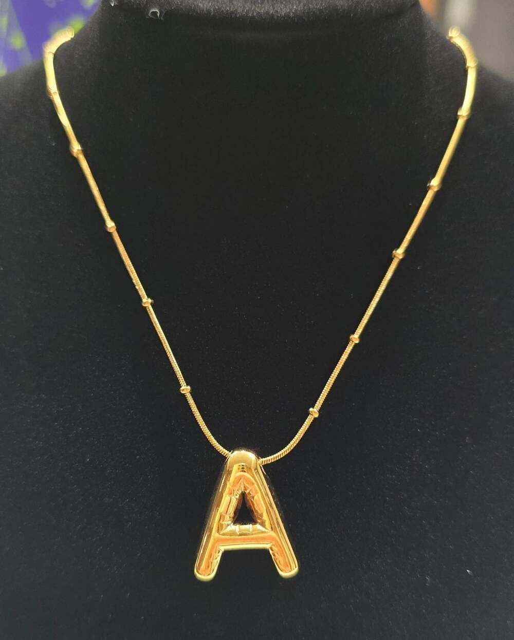 Gold Initial A Necklace Size 10